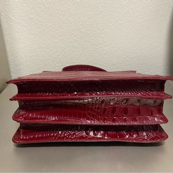 LIKE NEW Brahmin Gabriella - Chianti Rossini Croc Embossed & Rose Embroidery - Picture 6 of 16